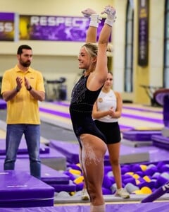 [2024.10.28] lsugym_464761973_18466154707049700_2006406619728942074_n.jpg