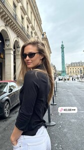 [2024.10.31] carolinalemkeberlin.il_464968032_18468117760044273_3500074209298237723_n.jpg
