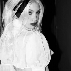 [2024.11.03] stellamaxwell_465690882_1784705955702133_4583495293805987307_n.jpg