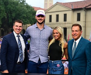 [2024.11.09] lsufootball_466483845_1747931982664654_169504640441752082_n.jpg