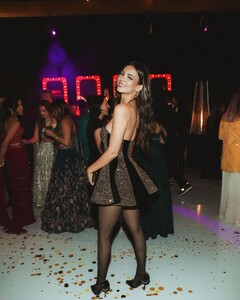 [2024.11.12] victoriajustice_466785074_18559074808006824_5273910128434068585_n.jpg