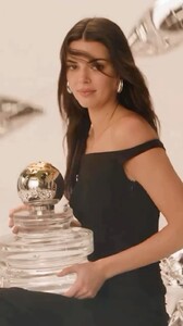2024_11.14toryburch_DCWwUTaOWIN.thumb.jpg.b16bfec40ea0219cf9c993146cf64254.jpg