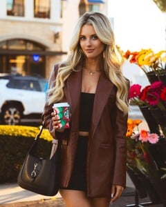 [2024.11.18] lindsaymariebrewer_467484159_458333697283086_4844586901922503647_n.jpg