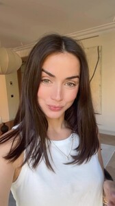 2024_11.19ana_d_armas_C141673CE0B8B7B04E42FAB8099D90B9_video_dashinit.thumb.jpg.e3a2c49ab5dd910fa87fe6bc5830efa5.jpg