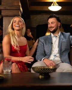 [2024.11.19] livvydunne_467574848_1023105062904836_1472583718485355864_n.jpg