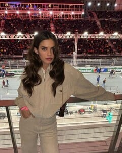[2024.11.24] sarasampaio_468367241_18477372910058288_5671474734935306921_n.jpg