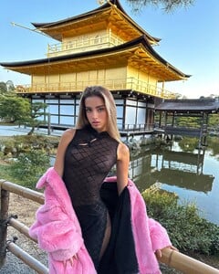 [2024.11.25] lizakovalenkoo_468392739_465012189949467_6601494023589102759_n.jpg