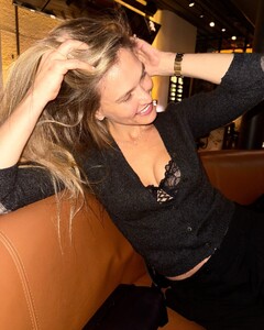 [2024.11.26] barrefaeli_468303124_1617991472437305_3061136666629295539_n.jpg