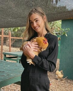 [2024.11.28] elizabethcturner_468788572_18471043744052750_8873699436867851194_n.jpg
