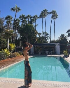 [2024.11.28] kellygale_468690433_18471742171013580_5890143120540357120_n.jpg