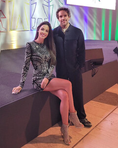 [2024.11.28] laurabarriales_davidescalmani76_468676918_618461297197016_8820344174239569255_n.jpg