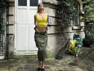 [2024.11.28] stellamaxwell_468661734_1119333596384823_5194542598910310096_n.jpg