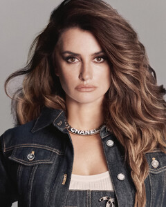 528688891_penelope-cruz-6.jpg