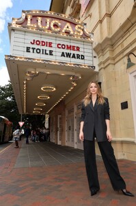 529584664_jodie-28.jpg