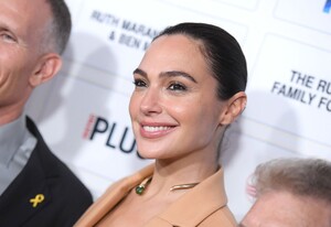 533150582_gal-17.jpg