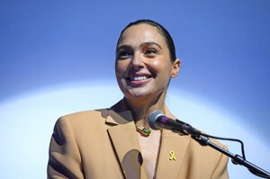 533156201_gal3-7.jpg