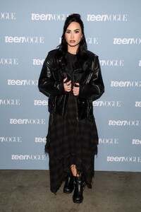 536486433_demi-1.jpg