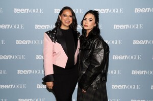 536486448_demi-6.jpg