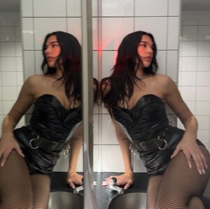 537885479_dualipa-1.jpg