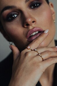 696_aw21_-78-1-3840x5760.jpg