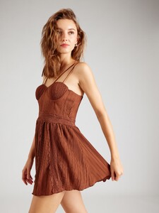 94b07daa18a73a244a51a7477e0f205a.jpg