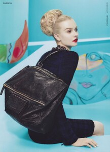 Afanador_Nordstrom_Designer_Collections_Fall_Winter_2009_10_04.thumb.jpeg.5e883a98cf4a8e83322231399b628635.jpeg