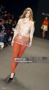 AliceRoiFall2003(3).thumb.jpg.4e704a2f77cf8c215a5eefdf10b312d9.jpg
