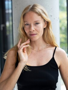 AureliaPhilipp1b4.thumb.jpg.21660d81599d880240ecd96dc2878683.jpg