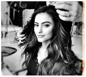 CarolBoianMartinelliBackstageshootingLiseCharmelCampaignAntigelFW18-191.thumb.jpg.6ade331e5a28db05c08fde6b88fe940e.jpg