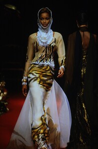 ChristianDiorHCFW19941.thumb.jpg.f9ec1083f63fef0f69a78798761461fe.jpg