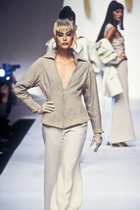 ClaudeMontana1993SS1.thumb.jpg.2e5321439b40825eb5841bc0fc122126.jpg