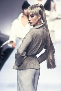 ClaudeMontana1993SS2.thumb.jpg.1efa4b3f0c5e510ab7e1f6ee5bec31d6.jpg