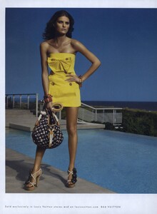 Demarchelier_Louis_Vuitton_Cruise_2010_01.thumb.jpeg.7a7d280f5405fa35bccb6f2c430caa4d.jpeg
