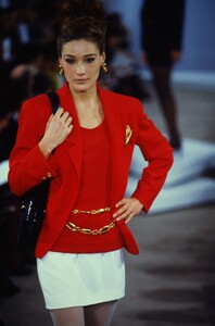 DonnaKaranSS19912.thumb.jpg.81bdf164bdc3ca88246aba24c9e4c590.jpg