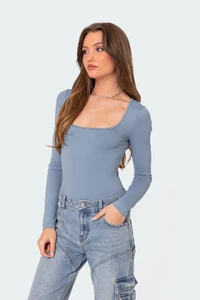 Edikted_Ecommerce_01_11_202310908.thumb.webp.17ba3c574e59694a1b260e30e8bf55f3.webp