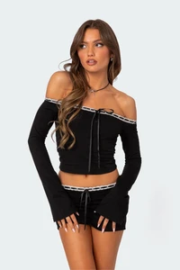 Edikted_Lookbook_12_04_20235358.thumb.webp.fdfbdd7ed2e4b9888dd7ab498c92dfa4.webp