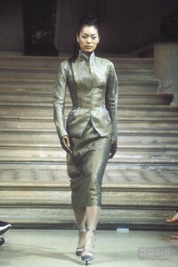 Europeana.eu-2048212-europeana_fashion_abraham_pelham_caw99_0002-222d729efc913cf931529cfcd304ccf8.thumb.jpeg.44096dba7ab38036caa8f3567de33d50.jpeg
