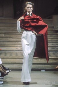 Europeana.eu-2048212-europeana_fashion_abraham_pelham_caw99_0025-52f184f77eee9abc919c4e4a0f55be1b.thumb.jpeg.5470d405673c7bdc05e7be09e6be6659.jpeg