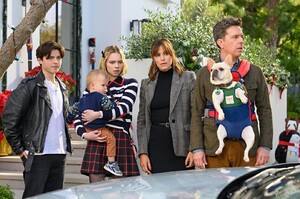 FamilyLeave_28129.jpg