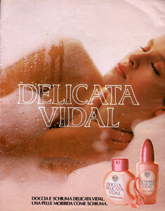 GraziaIT180885no2321_06.thumb.jpg.204f589c8cd17bfc2bac53eaa26af3f7.jpg