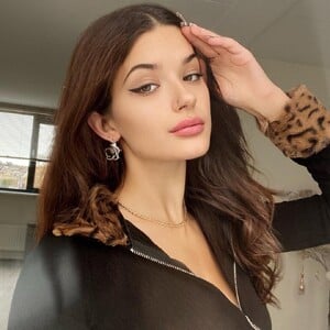 Isabella-Kroon-1.thumb.jpg.1ea38c1e7d1d2443060e180b53bdc747.jpg