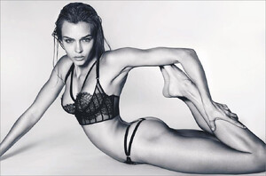 Josephine Skriver - Instagram [2017.02.02]★ (contrast).jpg