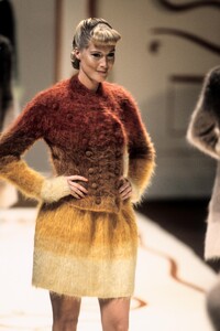 JunkoShimada1995WomenRTW12.thumb.jpg.0d98d8c259a49f493ca1e19018c97d3a.jpg
