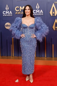 Kacey Musgraves - CMA Awards @ Music City Center in Nashville [2024.11.20] 1.jpg