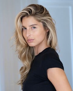 KailinBrousseau1b5.thumb.jpg.01b9626520af93dadc653371f4d8e9f2.jpg
