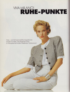MadameDe0189_032.thumb.jpg.9fd96b8c4a5b847eee5e787cca0c1f45.jpg
