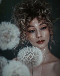 My soul dance everytime I work with nature elements   I searched for these type of dandelions for a while. It was hard to find one, especially in a small country where I live but one flower house had them and  (4).jpg