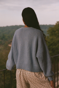 Nenes_pret-a-porter_maille_ecoresponsable_pull_alison_bleu_3_a49938a0-718a-4f61-8aa7-a508c8e31974.png
