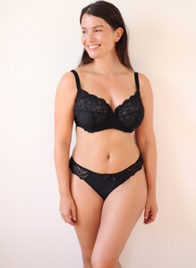 SabrinaLaporte1a2.thumb.jpg.fd0a1a124e9e1c8c4fa9f06cfab37f16.jpg