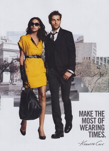 Tsiolis_Kenneth_Cole_Fall_Winter_2009_10_02.thumb.jpeg.82aeff7d596ff27293ef3885673ad2c7.jpeg